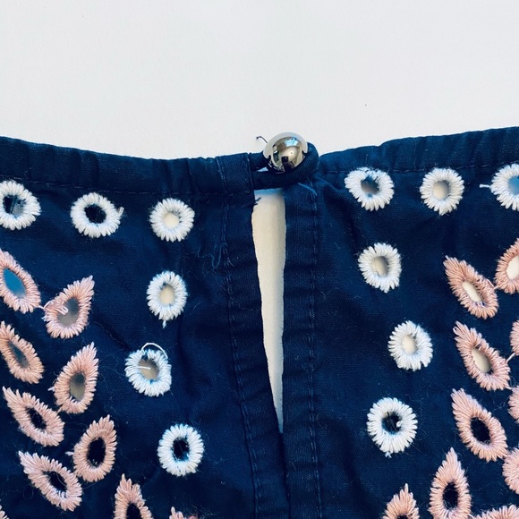 Banana Republic Navy Blue Embroidered Sleeveless Top - Picture 4 of 6